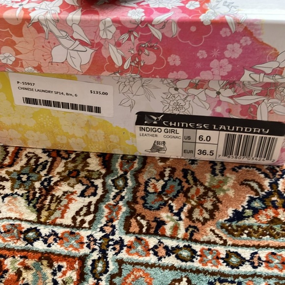 Size 6 Chinese laundry indigo girl leather cognac boot with zip back - Picture 11 of 11